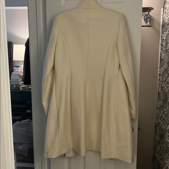 Elie Tahari Cream Trench Coat - Picture 10 of 10